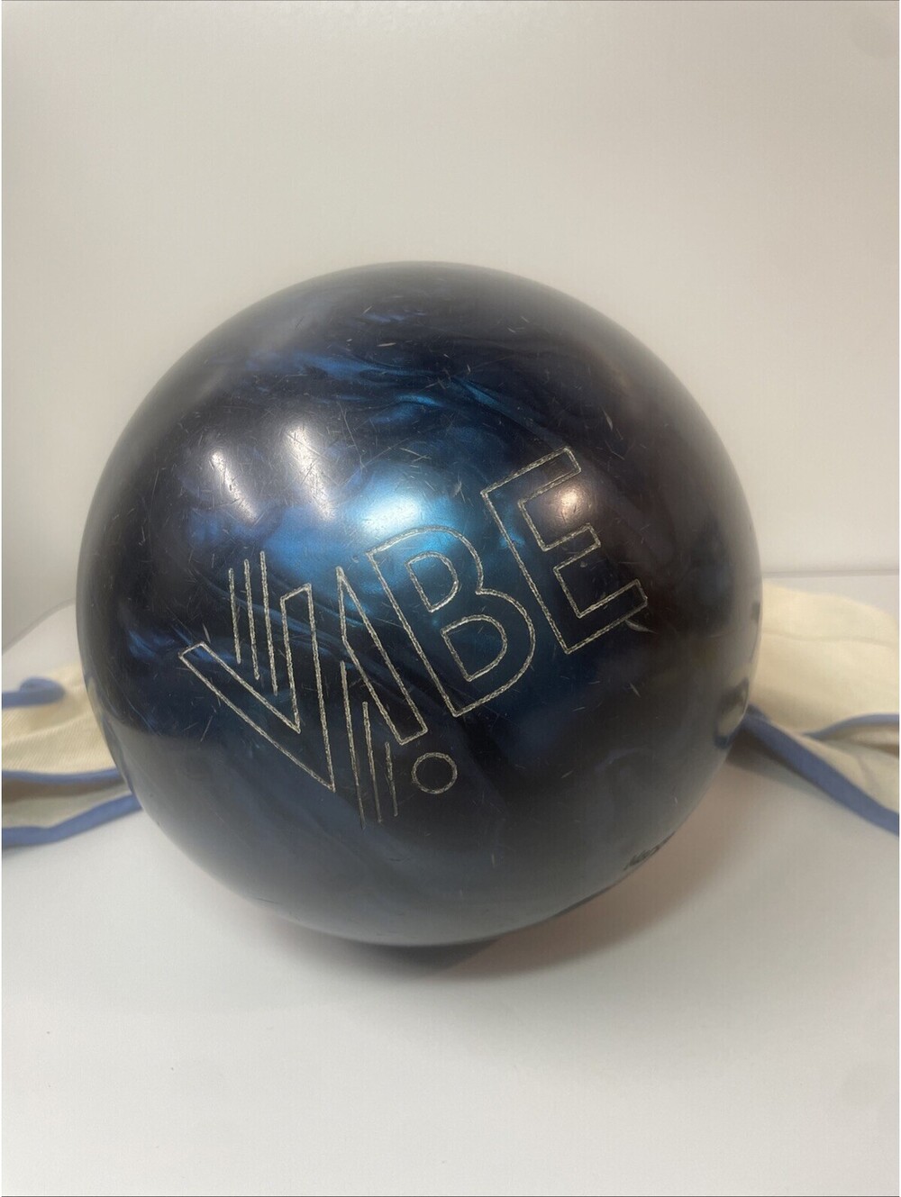 Hammer Blue Vibe 10 lb Bowling Ball Drilled Blue/Black Swirl Made in USA + Bag